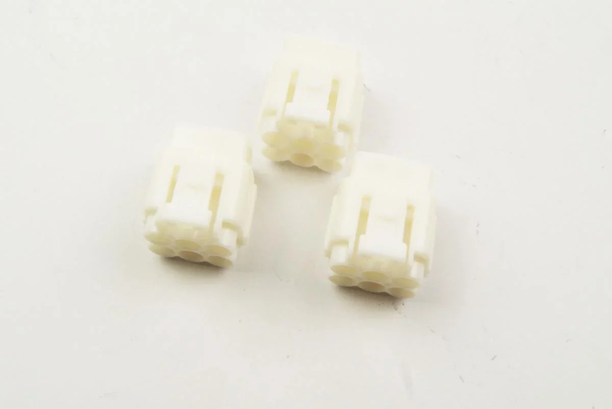 6 PIN FEMALE CONNECTOR FRS-113