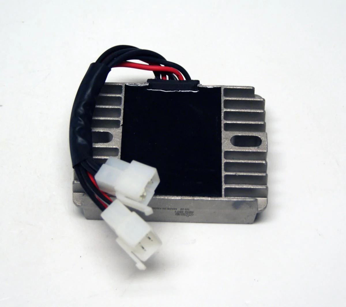 REGULATOR 32800-02F00 SH579A-12, DZE 02571-04 SUZUKI TL1000 R/S 1997-2004 - Image 2