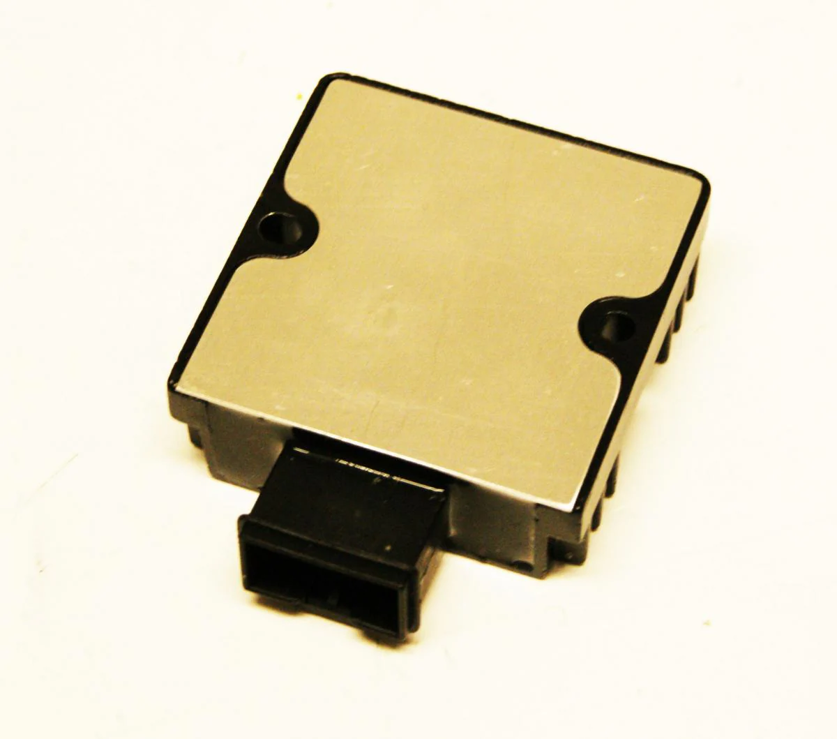 REGULATOR ARROWHEAD HONDA 250 300 600 750 CBR CB CBF FES NSS VT AHA6072 715446 31600-KVK-901 - Image 2