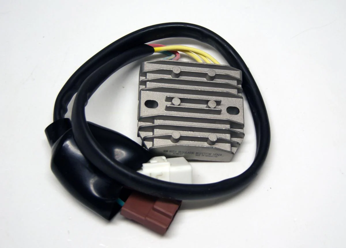 REGULATOR VOLTAGE XLV1000, 31600-MBT-D21 AHA6051, HONDA XLV 1000 VARADERO 03-10 - Image 2